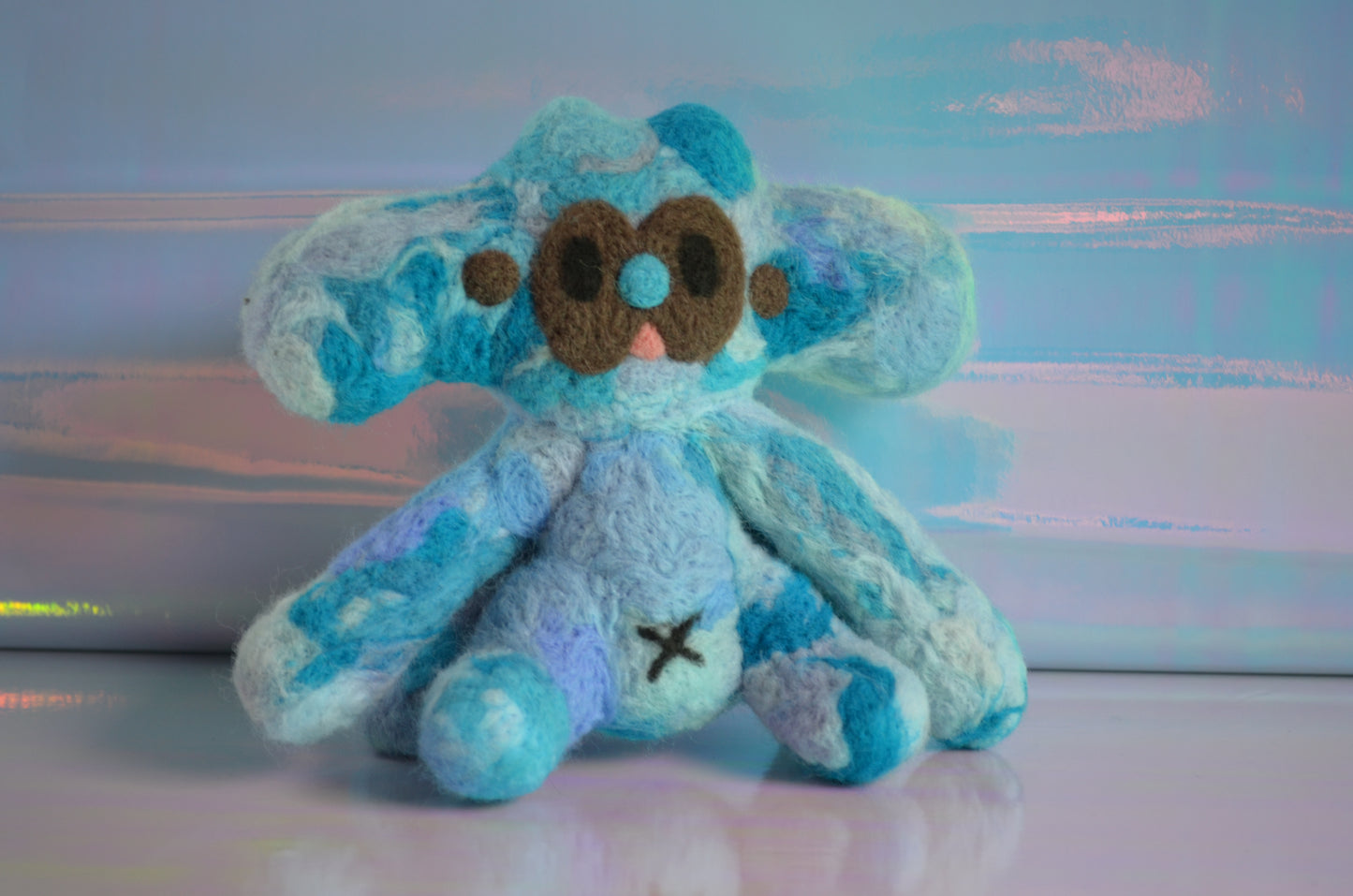 NADDI MARBLE FELT PLUSHIE