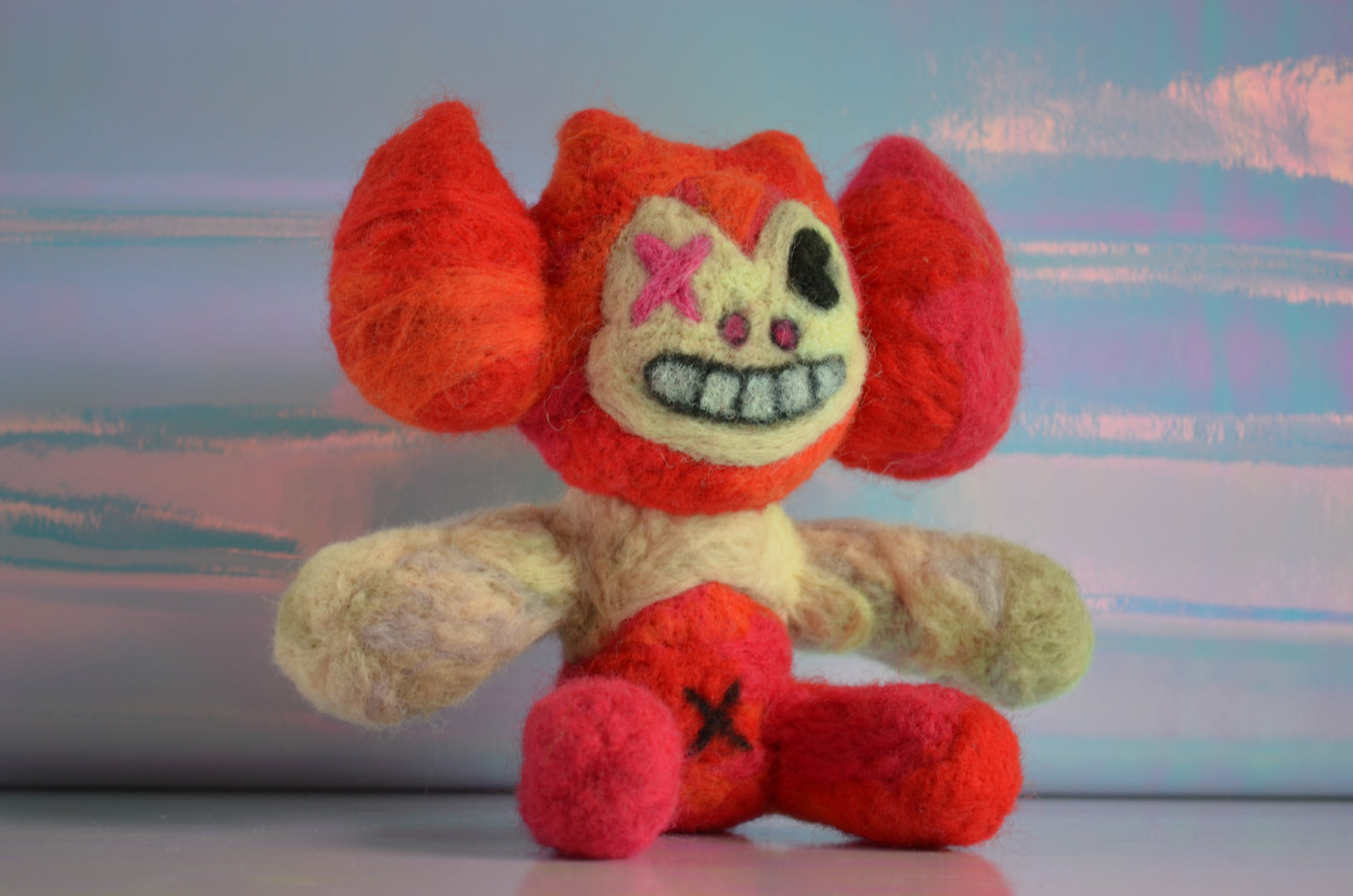 TOBACCO MAHOGANY FELT PLUSHIE